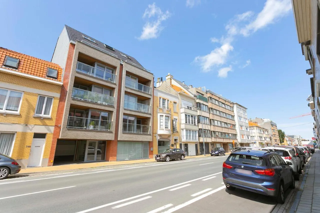 Unique 3-Bedroom Apartment With Parking In The Heart Of Oostende